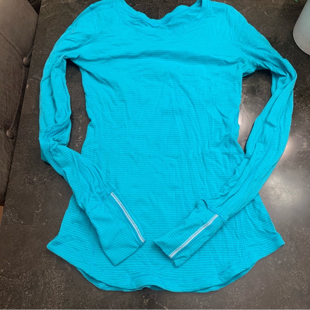 Lululemon Size 6 Women’s Long Sleeve Running Top Arm Hole for Watch Turquoise